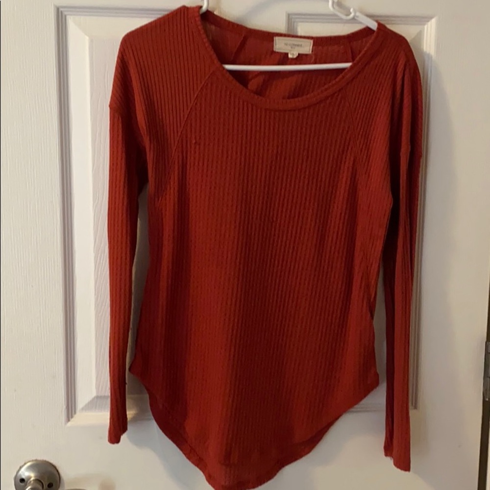 Long sleeve burnt orange tee